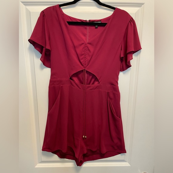 Red express size 10 cut out romper - Picture 2 of 2